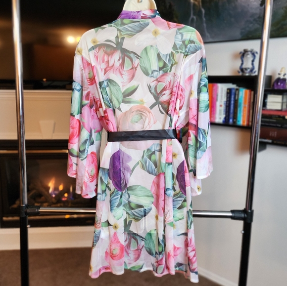 SHEIN Floral print trumpet sleeve belt mesh night robe - Picture 4 of 7